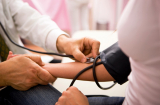 Mẹ bầu mang thai bị huyết áp thấp có sao không?