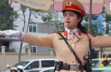 Ngày 8/3: Nữ cảnh sát giao thông Công an Hà Nội vẫn cần mẫn điều phối giao thông