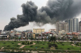 Hà Nội: Đang cháy lớn tại chợ Quang - Thanh Trì, cột khói cao hàng trăm mét