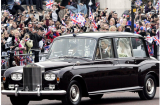 Lóa mắt trước độ hoành tráng của những chiếc siêu xe góp mặt trong đám cưới Hoàng gia Anh