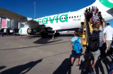 Hà Lan: Máy bay hạ cánh khẩn vì...hành khách bốc mùi