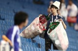Nhật Bản: niềm tự hào dưới sân cỏ và cả trên khán đài khiến thế giới nghiêng mình thán phục