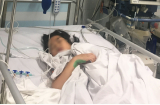 Điều dưỡng khóc nức nở trước câu hỏi của bé gái 10 tuổi đứt lìa chân sau tai nạn