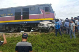 Vụ tai nạn tàu hỏa tông xe 7 chỗ 4 người thương vong: Rùng rợn lời kể từ nhân chứng