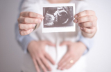 Thói quen tưởng bình thường mà hóa ra sai lầm làm thai nhi bị thiếu oxy trầm trọng, các mẹ bầu hãy bỏ ngay