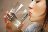 Uống nước ngay sau khi thức dậy bạn sẽ thấy sự thay đổi bất ngờ của cơ thể chỉ sau 2 giờ