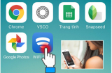 Mở iPhone rồi ấn nút này, mật khẩu wifi gần nhất sẽ tự động hiện hết, tha hồ 'dùng chùa'