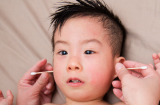 Bé trai 3 tuổi đột nhiên mất dần thính lực, đi khám mới phát hiện ra thứ bố mẹ nào cũng dùng cho con