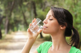 Nước lọc rất tốt cho sức khỏe nhưng uống vào 2 thời điểm này lại là 'thuốc độc' cho cơ thể