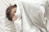 Phụ nữ già nua xấu xí vì những thói quen sai lầm khi ngủ mà 99% mắc phải, bỏ ngay khi còn kịp