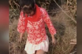 Đăng tải video bắt cá lên mạng xã hội, cô gái không ngờ mình bị bắt giữ vì thứ đang đeo trên người