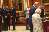 Hoàng tử Harry bị chỉ trích dữ dội vì hành động 'thô lỗ' này đối với Tổng thống Trump