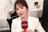 Không còn theo style gợi cảm, Song Hye Kyo lại trở về hình tượng ngọc nữ với bộ đồ thanh lịch