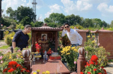 NSND Hồng Vân và Minh Luân viếng thăm mộ Anh Vũ đầu năm mới