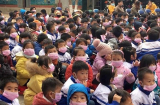 Phát hiện 34 học sinh ho, sốt khi tiếp xúc với bố mẹ từ Trung Quốc trở về