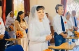 Danh ca Hương Lan làm lễ cưới ở tuổi 64