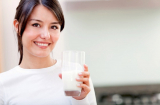 Khung giờ vàng uống 1 cốc sữa mang lại lợi ích gấp đôi