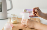 5 điều đối kỵ khi pha sữa cho mẹ bố mẹ buộc phải tránh để không gây ra hậu quả đáng tiếc
