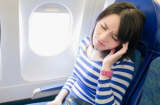 Mẹo làm giảm ù tai khi đi máy bay