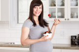 3 thời điểm mẹ bầu ăn sữa chua biến lợi thành hại cho con