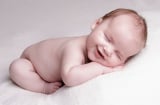 3 thói quen khi ngủ của trẻ sơ sinh chứng tỏ não đang hoạt động tốt, lớn lên nhất định thông minh hơn người