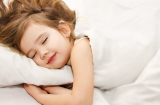 6 thực phẩm giúp bé ngủ sâu giấc, phát triển chiều cao vượt trội