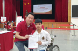Nam sinh được bạn cõng đi học 10 năm nhập học tại Bách khoa