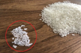 Nghi vấn hạt nhựa lạ lẫn trong túi gạo của Trung Quốc: Lưu ý khi mua gạo, bà nội trợ nào cũng cần biết