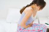 Phụ nữ đang đau bụng kinh chớ dại làm 5 việc kẻo gây hại tử cung, đặc biệt là việc số 2