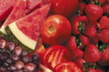 Chuyên gia chia sẻ: 6 loại quả có màu đỏ phòng ngừa nhiều bệnh, trẻ đẹp chống lão hóa da