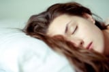 4 thói quen khi ngủ khiến bạn già nua xấu xí, giảm tuổi thọ