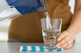 Uống nước sau khi ngủ dậy rất tốt nhưng nhớ tránh 3 loại nước gây phát sinh khối u, hại dạ dày