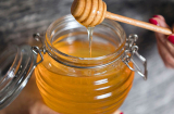 Thêm 1 thứ vào mật ong sẽ thành 'thuốc hạ đường huyết': Uống buổi sáng giúp giải độc nội tạng, ngừa lão hóa