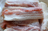 Bảo quản thịt bằng tủ lạnh cũ rồi: 4 cách bảo quản thịt tự nhiên khiến món ăn giàu dinh dưỡng, lạ miệng