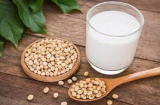 Bị bệnh tuyến giáp uống sữa đậu nành được không: 4 tác động tiêu cực của đậu nành, nhiều người không biết