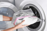 Giặt giày bằng máy giặt tưởng không nên hóa ra nhanh gọn, tiết kiệm, sạch bong: Chỉ cần thực hiện theo 6 bước này