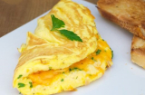 Rán trứng chỉ cần thêm một thìa này: Trứng xốp mịn, vàng ruộm, nở phồng nhiều gấp đôi