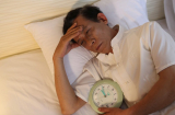 Vì sao vợ chồng bước vào tuổi 50 thường chọn ngủ riêng?