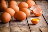 1 quả trứng gà chứa tới 3 vị thuốc vừa tốt cho sức khỏe lại giúp làm trẻ đẹp làn da