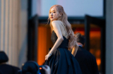 Chỉ diện váy đen đơn giản, Rosé BLACKPINK vẫn khoe visual đẹp mãn nhãn, lại còn được khen vì chi tiết này