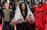 Hoa hậu đẹp nhất thế giới như bà đẻ quấn chăn lên thảm đỏ Cannes: Biểu tượng nhan sắc thành thảm họa

 