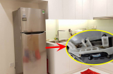 Tủ lạnh có 1 cơ quản nhỏ, tháo ra lau vừa giúp tủ sạch mùi hôi vừa tiết kiệm rất nhiều điện