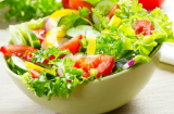 Ăn salad giữ dáng đẹp da nhưng nhiều người kết hợp không đúng các loại thực phẩm nên gây hại