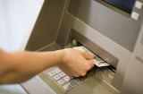 Rút tiền ở cây ATM bị nuốt thẻ: Nhớ nhấn ngay một nút này lấy lại dễ dàng, không sợ mất thẻ