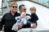 Vì sao huyền thoại Elton John không để các con thừa kế hết tài sản của mình?