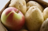 Mùa khoai tây, cho thêm thứ này vào thùng khoai đảm bảo cất giữ nửa năm không thối mốc, không nảy mầm