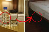 Ném ngay chai nước vào gầm giường khách sạn sau khi nhận phòng: Bạn sẽ nhận được lợi ích bất ngờ