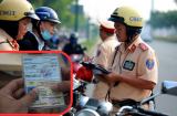 Từ nay: Người lái xe máy ra đường cần mang những giấy tờ sau để không bị CSGT xử phạt