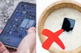 Apple cảnh báo đừng làm khô iPhone bằng cho vào gạo, áp dụng ngay mẹo sau khô nhanh và an toàn
