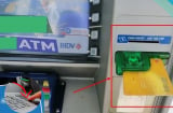 Không may bị máy ATM nuốt thẻ, cứ ấn nút này để lấy thẻ, không cần chờ mở khoá